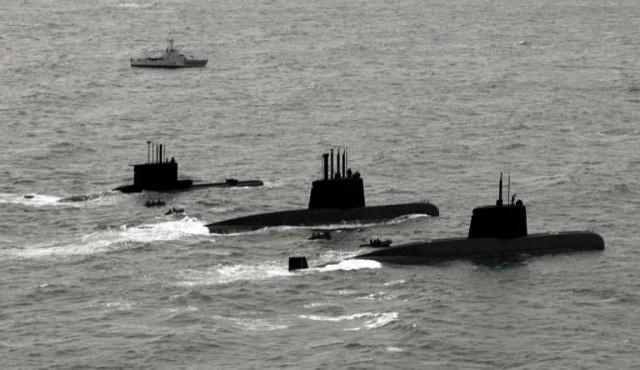 Buscan intensamente a submarino argentino perdido en el Atlántico