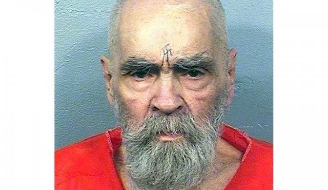 Murió el gurú criminal y psicópata Charles Manson