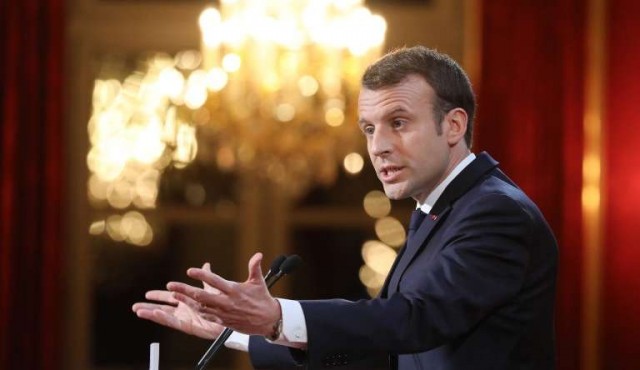Macron anuncia una ley contra las “fake news”
