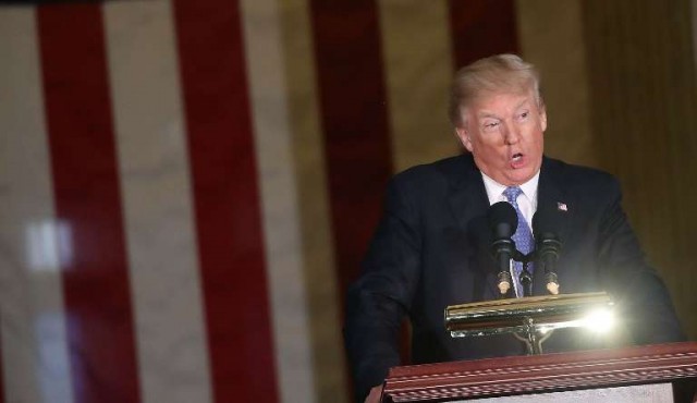 Trump dio los ganadores de sus polémicos premios a las “noticias falsas”