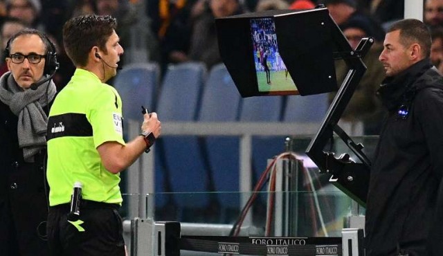 El VAR en el Mundial 2018: ¿Desastre anunciado o un salto al futuro?