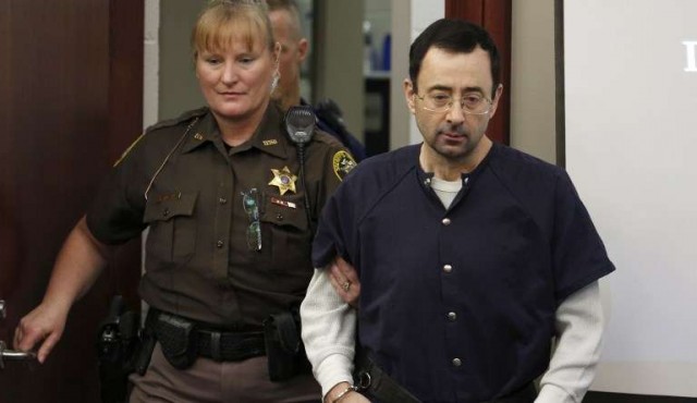 Nassar, médico de gimnastas de EE.UU, condenado con 40 a 175 años de prisión por abusos sexuales