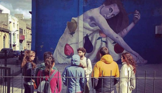 Un tour por murales y graffitis de Ciudad Vieja, una puerta al arte urbano