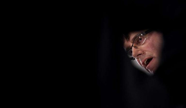 Mensajes privados de Puigdemont siembran la duda sobre su candidatura