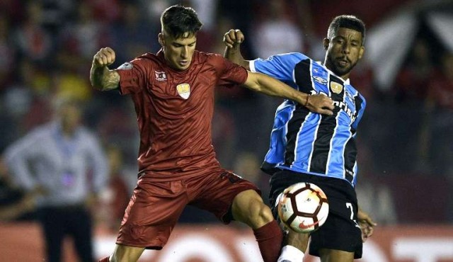 Independiente y Gremio empataron 1-1 en la primera final de la Recopa