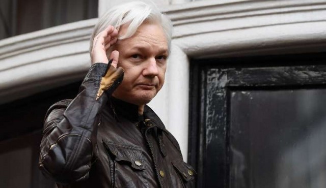 Ecuador incomunica a Assange por interferir en asuntos de otros países