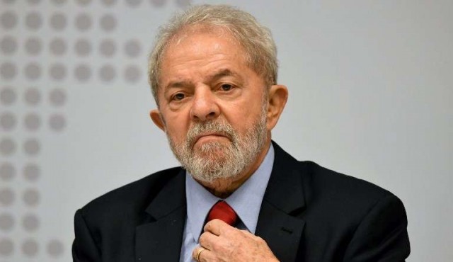 Lula no se entrega y su defensa presenta nuevo recurso