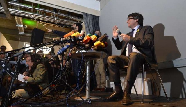 Para Puigdemont, la independencia de Cataluña no es la única solución
