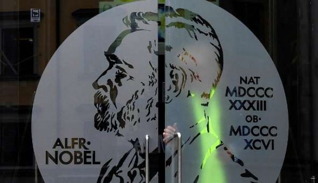 El Nobel de Literatura 2018 se dará con el de 2019 tras escándalo de agresiones sexuales​