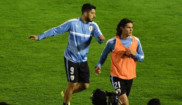 La Celeste se da un baño de masas antes de partir al Mundial 