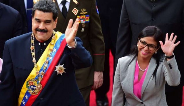 Maduro renueva gabinete y designa como vice a Delcy Rodríguez