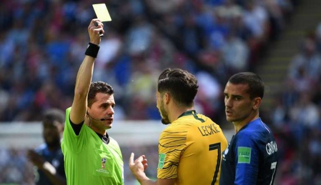 Andrés Cunha estrenó el VAR en el Mundial