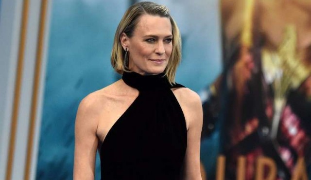 El equipo de House of Cards se vio sorprendido cuando Kevin Spacey fue despedido 