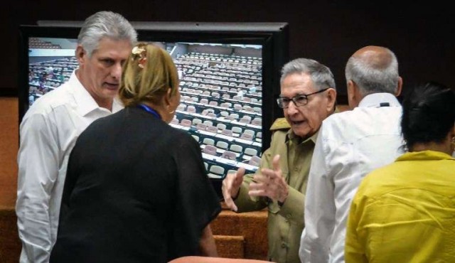 Constitución de Cuba permitirá riqueza, sin “sociedad comunista”