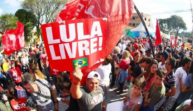Chico Buarque y Gilberto Gil juntos por la libertad de Lula