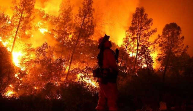 Nueva muerte eleva a diez el total de fallecidos en incendios en California