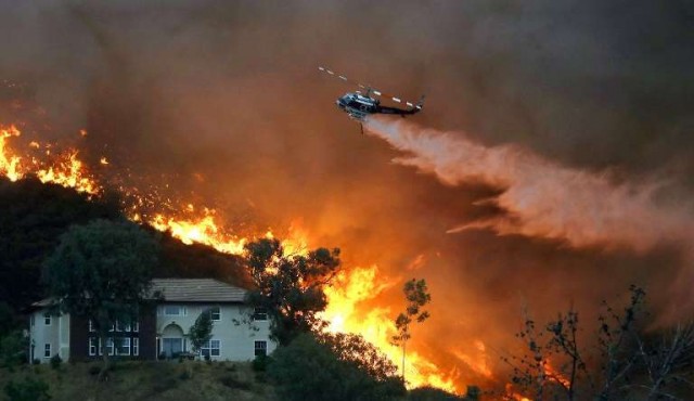 Incendio en el sur de California crece y su autor encara cadena perpetua