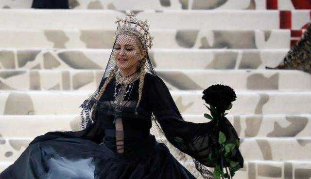 Madonna, sexagenaria y todavía reina de la provocación​