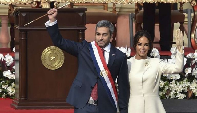 Abdo Benítez asume en Paraguay con el desafío de acordar con la oposición