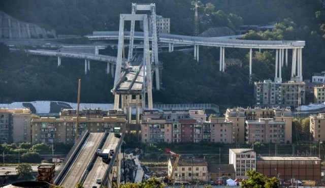 Aumenta a 43 el balance de muertos por derrumbe del puente en Génova