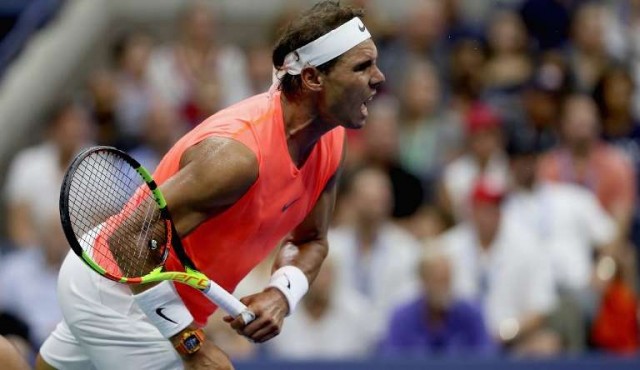Un Nadal mermado físicamente pasa a octavos del US Open en un partido épico