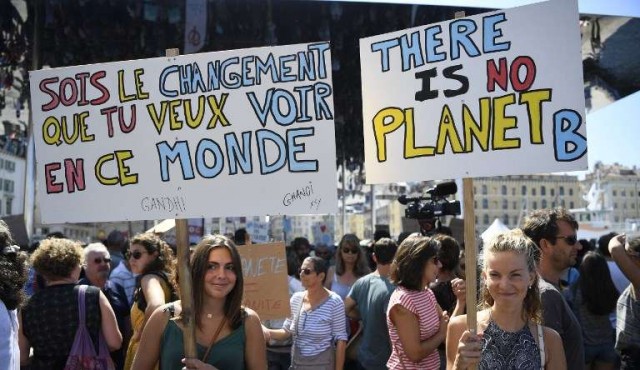 Manifestación planetaria ante la urgencia del cambio climático​