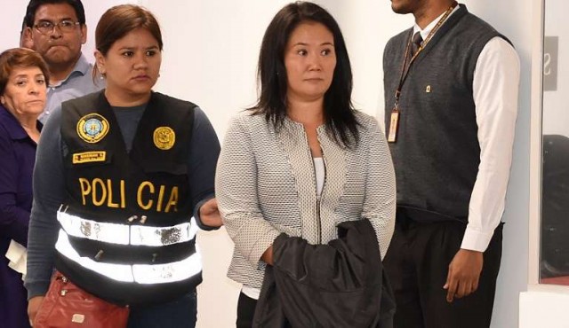 Detienen a Keiko Fujimori acusada de recibir aportes ilegales de Odebrecht