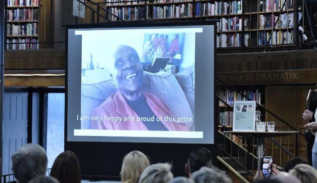 Conceden el premio sustituto al Nobel de Literatura a la guadalupeña Maryse Condé