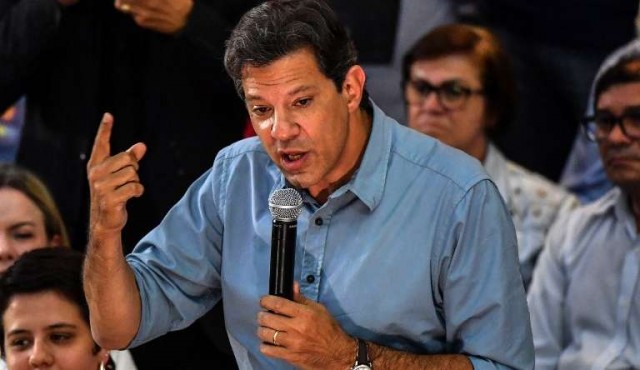 Haddad denuncia organización criminal de Bolsonaro para expandir noticias falsas