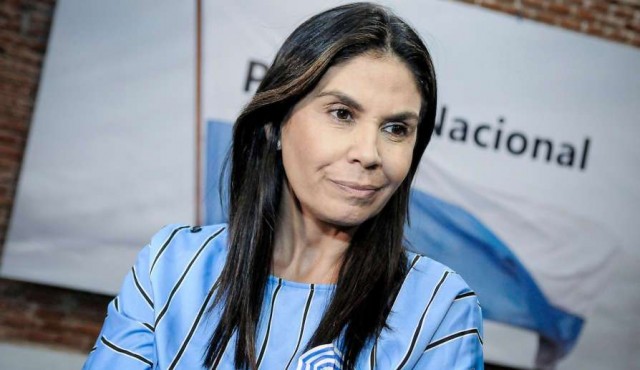 Alonso pide dejar las “chiquilinadas” en la interna y critica la “evolución” de Lacalle Pou