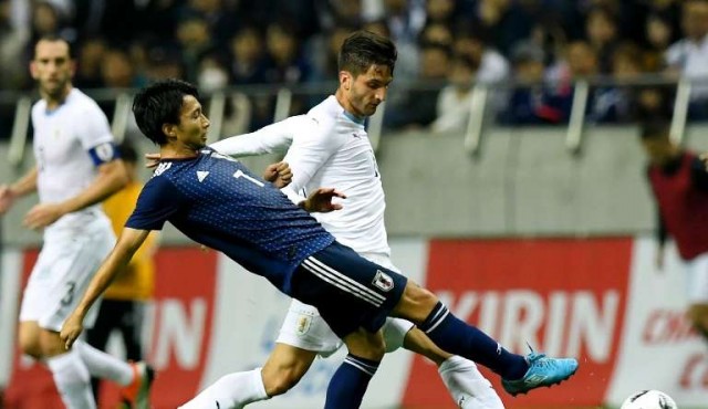 Tabárez reservó a 25 jugadores del exterior para los partidos contra Francia y Brasil