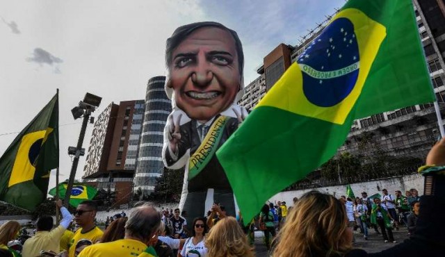 Brasil elige entre dos proyectos opuestos