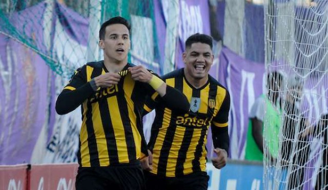 Peñarol da una prueba de carácter y gana la Anual 