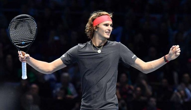 Zverev sorprende a Federer y retará a Djokovic en la final del Masters