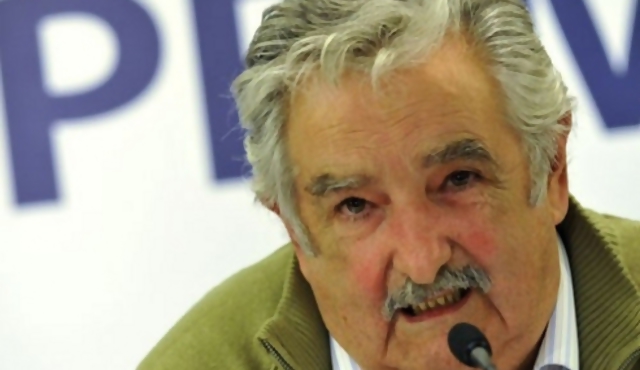 Mujica reduce sus apariciones en TV