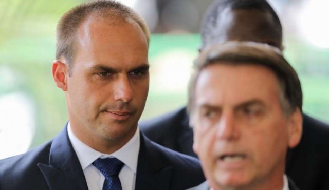 Hijo de Bolsonaro favorable a referendo sobre la pena de muerte en Brasil