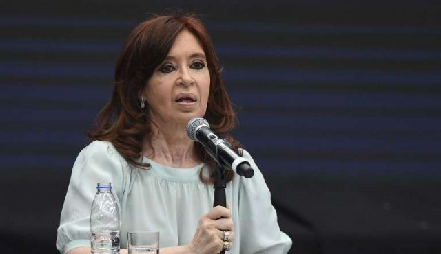Cristina Kirchner demanda a Google por aparecer como ladrona en el buscador