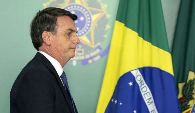 Bolsonaro define edades mínimas para difícil reforma de las jubilaciones en Brasil