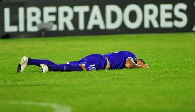 Defensor perdió con Mineiro como local