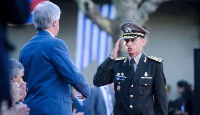 Nuevo comandante del Ejército agradeció la gestión de Manini Ríos