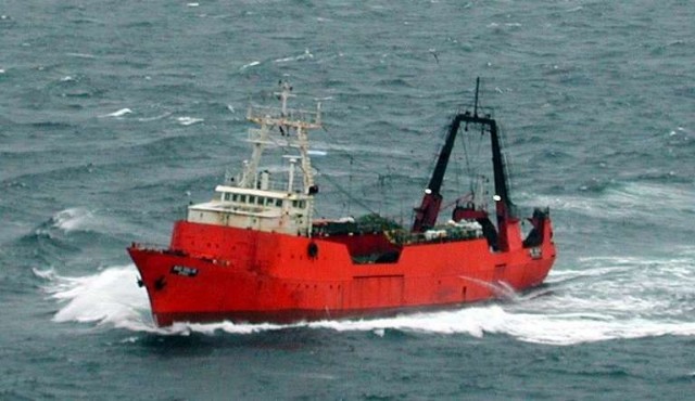 Reclaman control y sanciones para pesqueros “piratas” en el Puerto