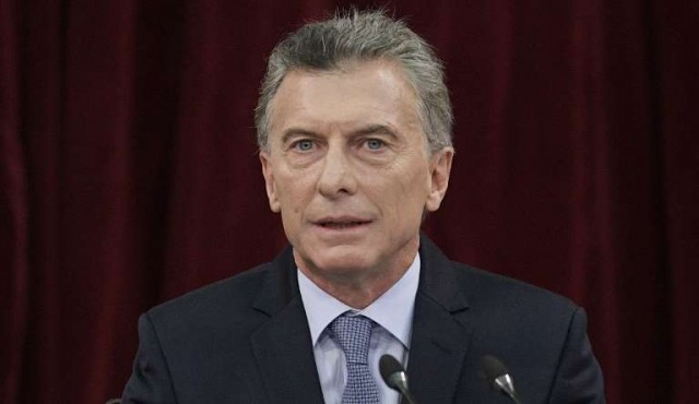 Macri convoca a opositores a un acuerdo por la estabilidad