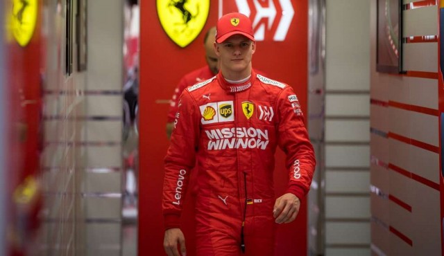 Mick Schumacher condujo por primera vez un Ferrari