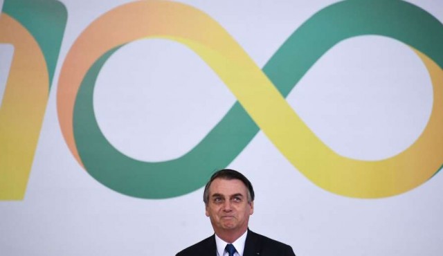Bolsonaro amplía el Bolsa familia y propone aumentar autonomía del Banco Central