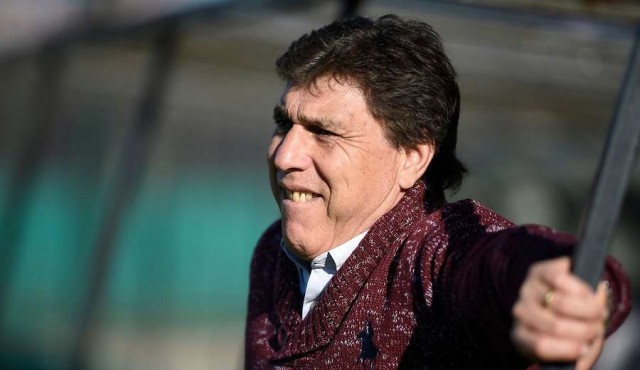 Carrasco acusó a Tabárez de imponer jugadores de Peñarol y Wanderers en la Sub20