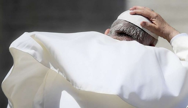 Francisco obliga legalmente al clero a denunciar los abusos sexuales