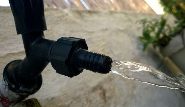 El agua de OSE “es absolutamente potable y llega al 99% de la población”, según De León