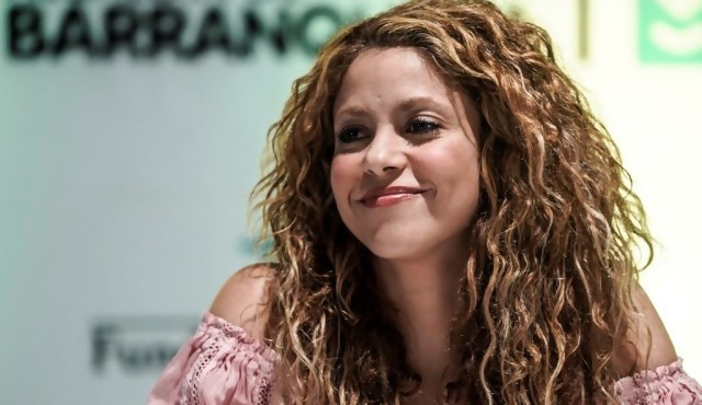 Tribunal español descarta que Shakira y Vives plagiaran “La bicicleta”