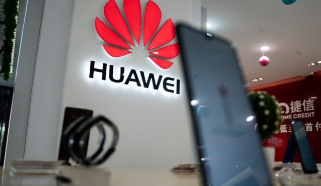 Efecto dominó para Huawei, abandonado por operadores en Japón y Reino Unido