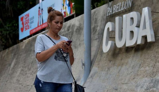 A seis meses de la llegada de la 3G, internet desata frustraciones en Cuba